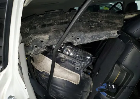 2018 Toyota Highlander Se from USA, damaged, VIN 5TDJZRFH0JS556612